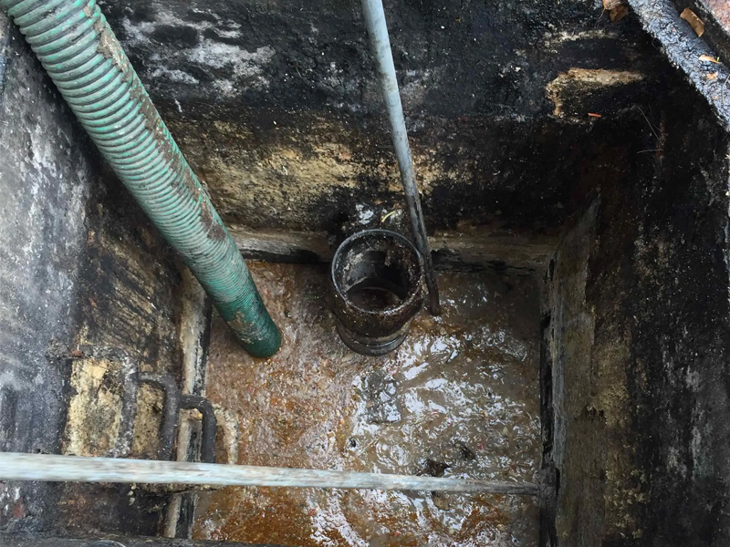 曹后隔油池清理